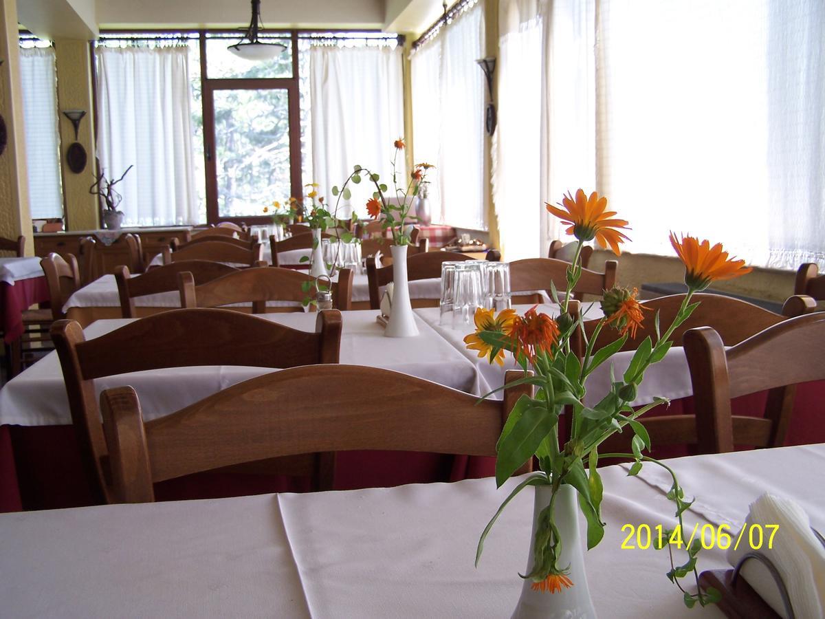 Valia Calda Hotel Perivoli  Buitenkant foto
