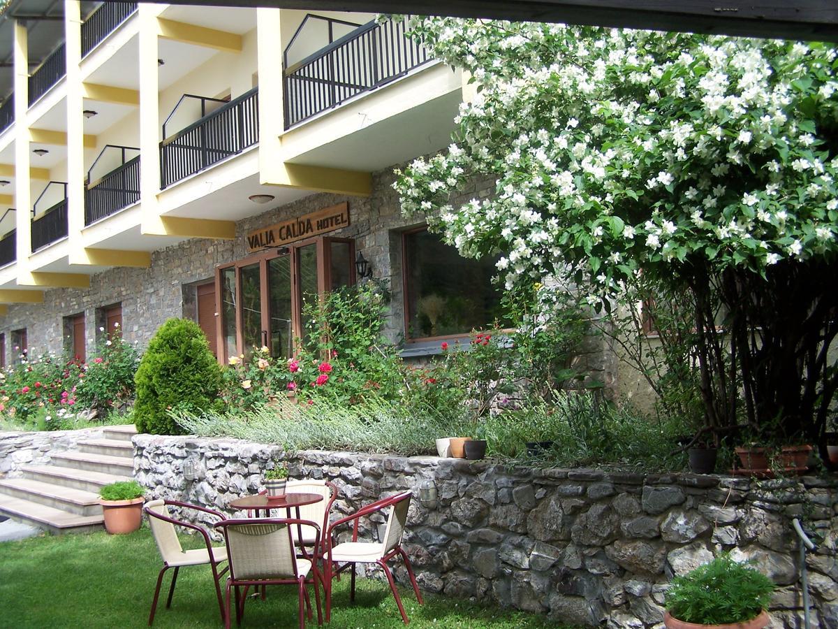 Valia Calda Hotel Perivoli  Buitenkant foto